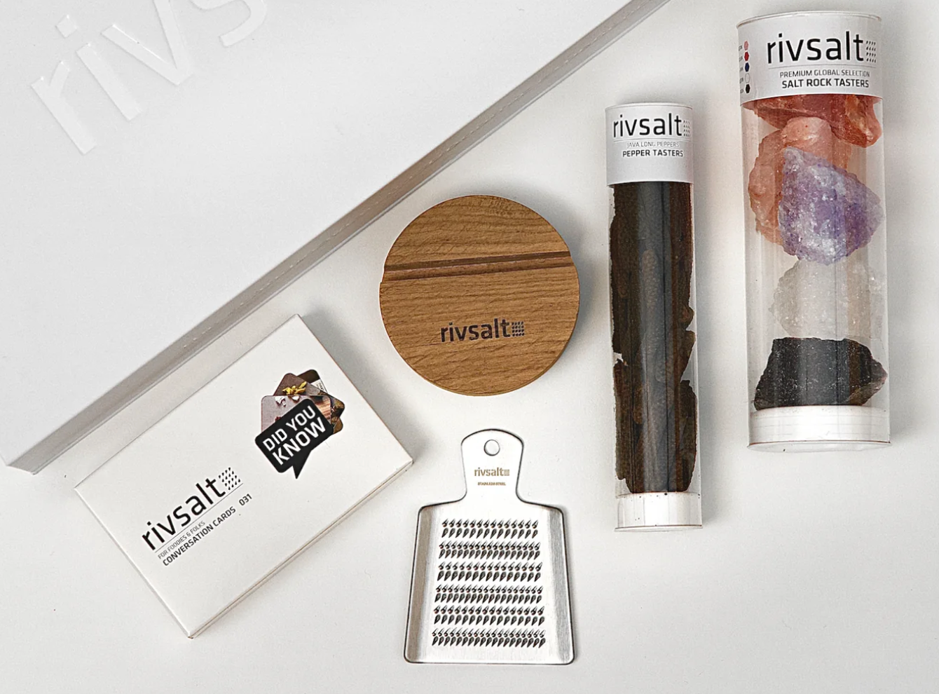 RIVSALT The Essentials Gift Box #037